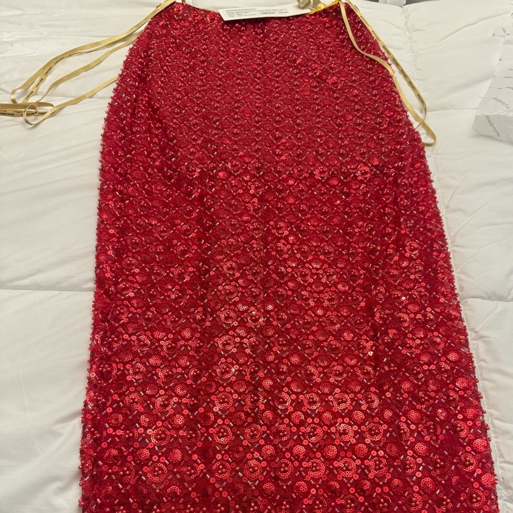 BRAND NEW NEVER WORN BRONX AND BANCO RUBY RED TWO PIECE SET. SIZE US 8/L.
